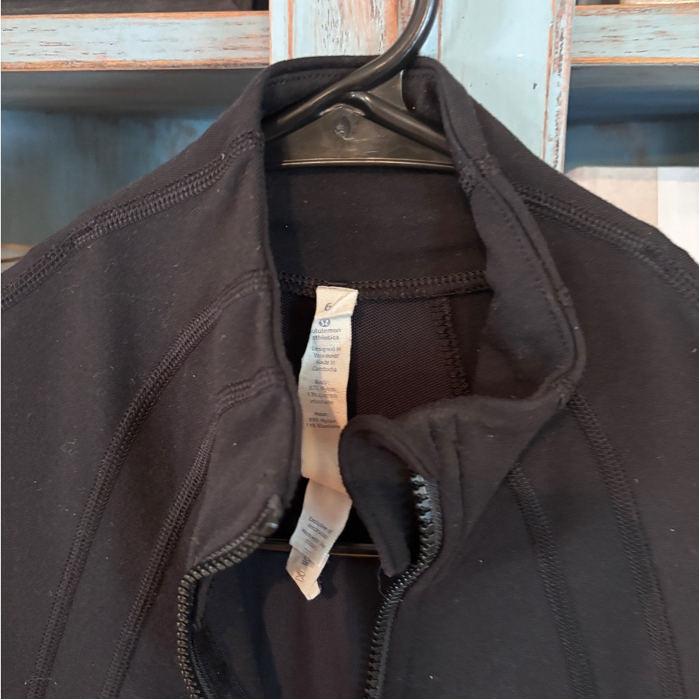 Lulu jacket size 6 - Picture 4 of 10